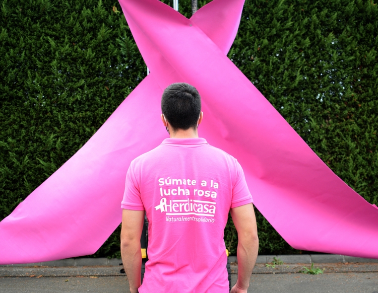 HERDICASA del Grupo Díaz Carbajosa se viste de ROSA para luchar contra el cáncer de mama (FOTOS)