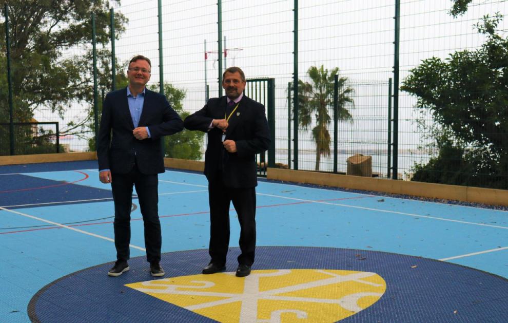  Pragmatic Play dona 25.000 £ para una nueva instalación deportiva de Gibraltar