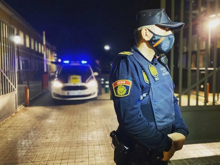 La Generalitat Valenciana también se pone en contra a los sindicatos de la policía por su pretensión de meter a la Policía local a inspeccionar salones