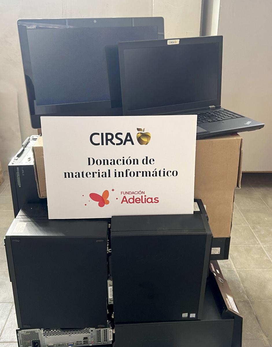 CIRSA realiza una generosa donación de equipos informáticos a la Fundación ADELIA
