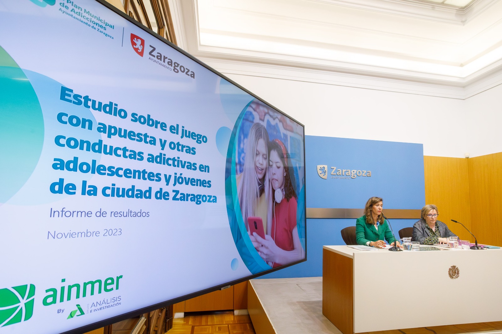 El Ayuntamiento de Zaragoza lanzará un servicio de asesoría y atención para padres y jóvenes para combatir la adicción a las pantallas