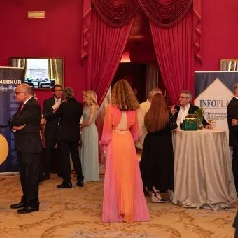 PRIMERA GALERÍA DE FOTOS - GALA BENÉFICA VIII PREMIOS JR Y RSC