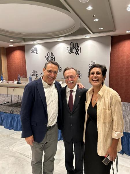 Jorge Hinojosa, director general de la Asociación Española de Juego Online (Jdigital), espectador del coloquio dedicado a Jesús Vivas