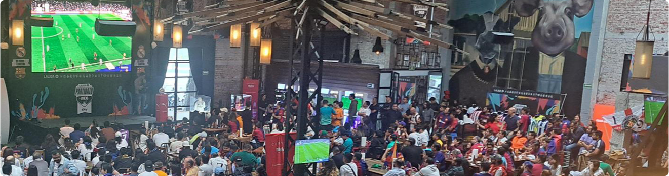 Multitudinario visionado de El Clásico en México organizado por Luckia y LALIGA