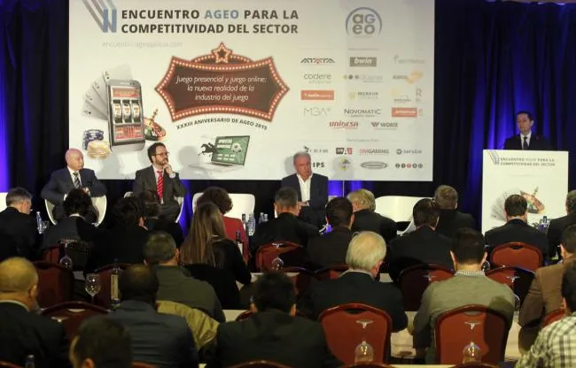 Autoridades y medios de comunicación de Galicia se vuelcan con el III Encuentro AGEO