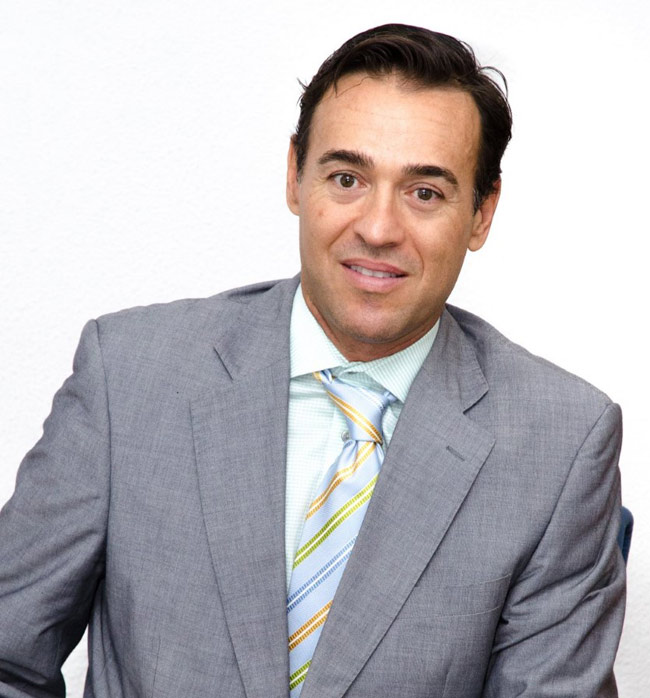 ASEJU firma el Contrato para el sumistros de cartones con el Proveedor Tecnológico ZITRO y con el fabricante FESA