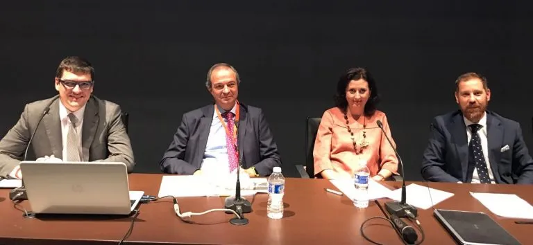 Club de Convergentes ofrece la exposición de Cristina García en el Congreso de ANESAR