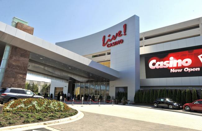 Cordish el promotor del nuevo Eurovegas, presenta nueva acción filántrópica: Los primeros 10€ jugados en una máquina de su Casino se destina a fines sociales

