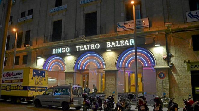 La policía requisa en Urbanisme informes del caso Casino Balear