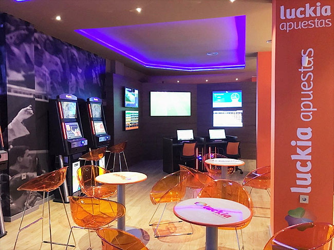 Salon de juegos luckia