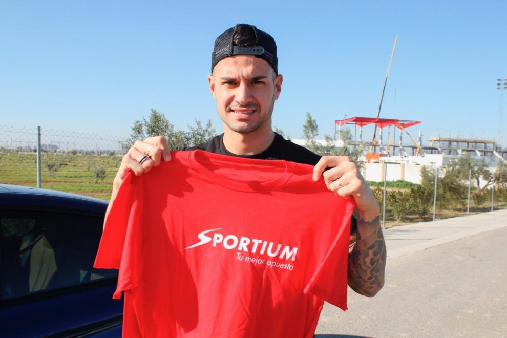 Sportium cuida a su afición con una entrevista al sevillista Vitolo para su revista
