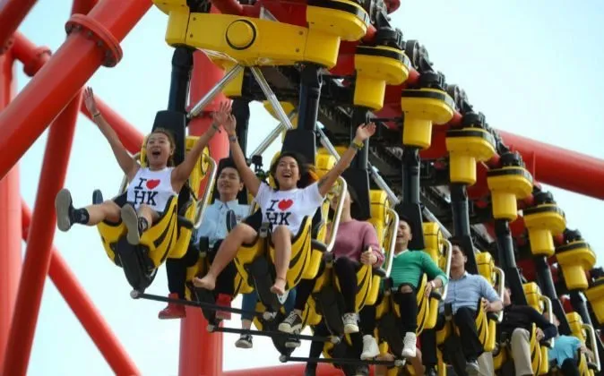 Parques Reunidos refinancia deuda sindicada con ahorros de 2 millones de euros al año