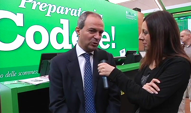 Alejandro Pascual explica, en italiano, el lanzamiento de Codere Scommesse (VÍDEOS)