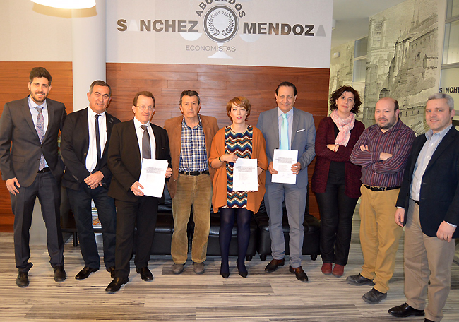 Firmado el 1er. Convenio de Casinos y Establecimientos de Juegos con juegos de Casino de Castilla La Mancha