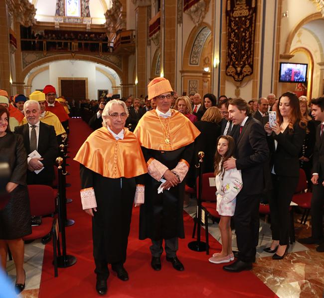 Manuel Lao engrandece a la Industria del Juego en la solemne investidura como Doctor Honoris Causa, por Jacqueline Mecinas
