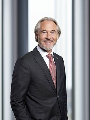 Jürgen Stühmeyer celebra 30 años con el grupo alemán Gauselmann