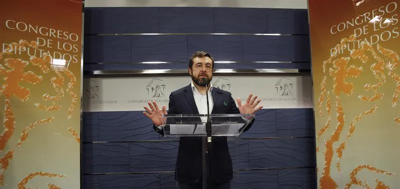 El secretario del grupo parlamentario de Ciudadanos, Miguel Gutiérrez