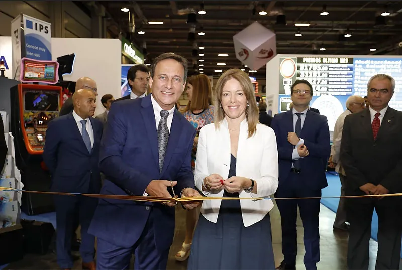 EXPOJOC: Extraordinarias ponencias, notable afluencia de público y espléndidos productos y novedades de la Industria