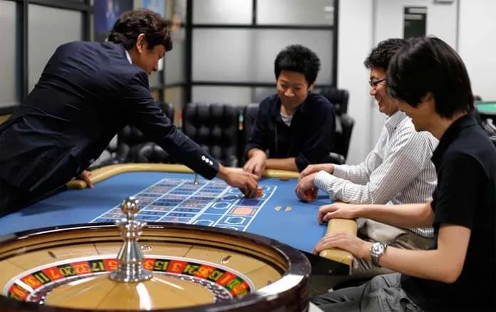 Japón estudia limitar el número de veces que japoneses e invitados podrían jugar en sus Casinos