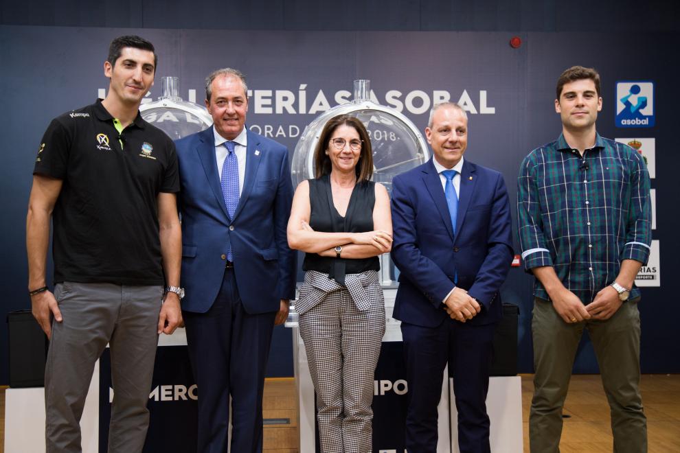 SELAE celebra en su sede el sorteo del calendario de la Liga ASOBAL