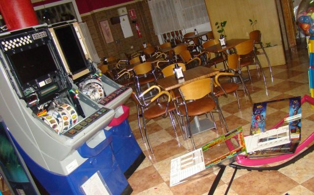 Detenidos por robar en las Maquinas utlizando barra de uñas y piquetas