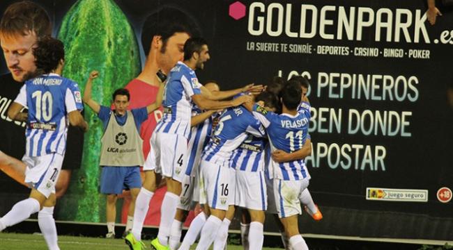 Evento promocional de Goldenpark vinculando usuarios con el fútbol español
