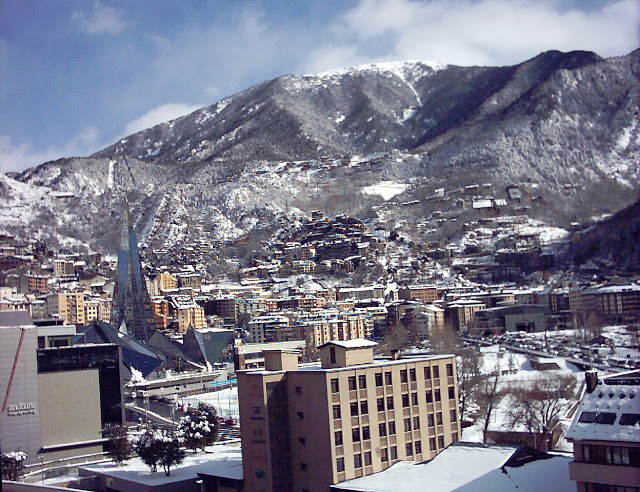 Andorra con el centro Termal de Caldea