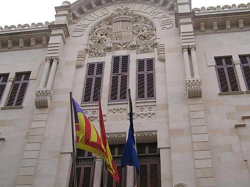 “ES UN ATENTADO A LA SEGURIDAD JURÍDICA” Sigue el clamor contra las derogaciones de dos artículos de La Ley del Juego propuestas por el Govern