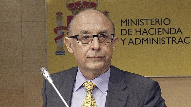 La Prensa Generalista arremete contra Hacienda por "castigar" a los jugadores mientras critica la "barra libre a los Operadores"