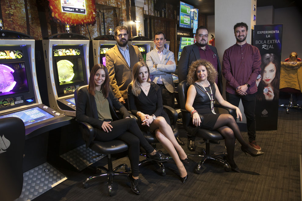 R. FRANCO celebra el Primer Aniversario de Bingo Madrid
