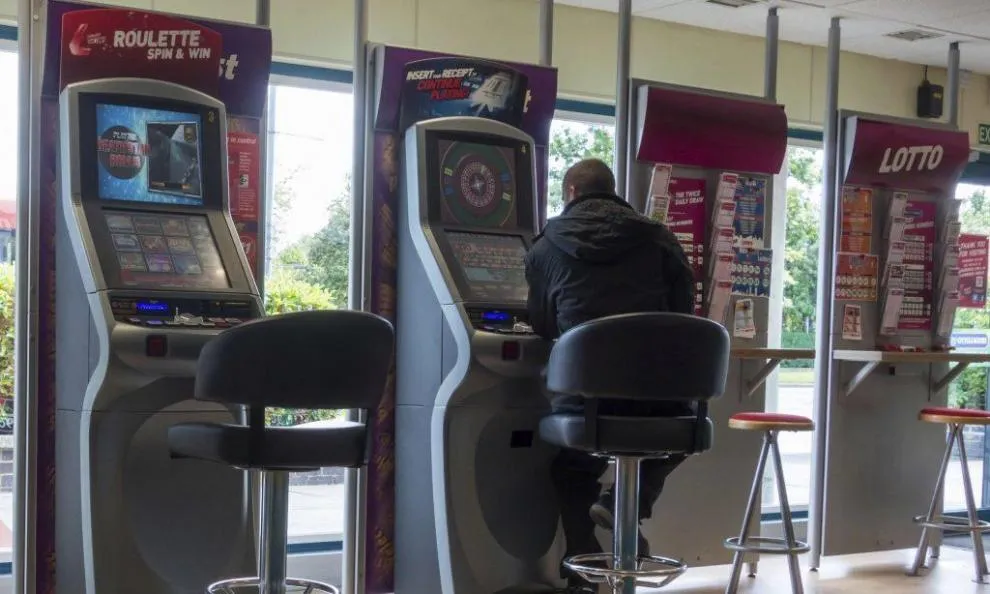 La Comisión de Juego del Reino Unido recomienda limitar a 30 libras las cantidades jugadas en algunas máquinas