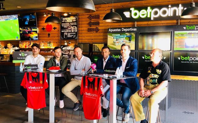 Gran inauguración de Betpoint en Menorca con presencia del RCD Mallorca...Y van más de 50 puntos de venta 

