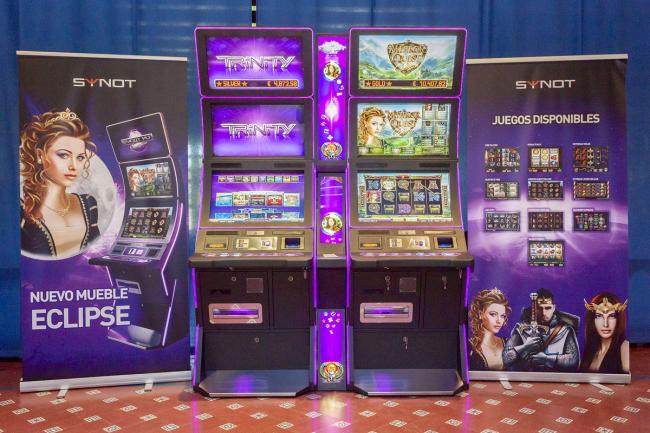 ECLIPSE de Synot se presenta en Zaragoza de la mano de PEJ: 
VEAN TODAS LAS FOTOS