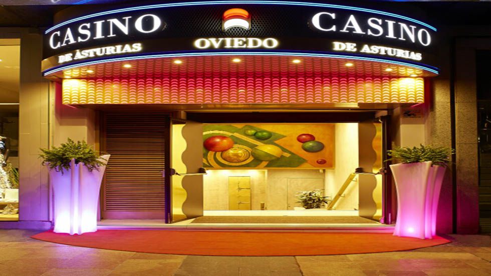 Los trabajadores del Casino de Oviedo pedirán al Ayuntamiento una bajada del IAE para evitar el cierre de la Sala