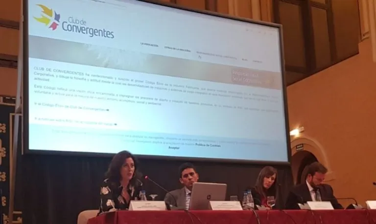 Club de Convergentes destaca el escaso margen de actuación en materia de RSC que tienen los operadores