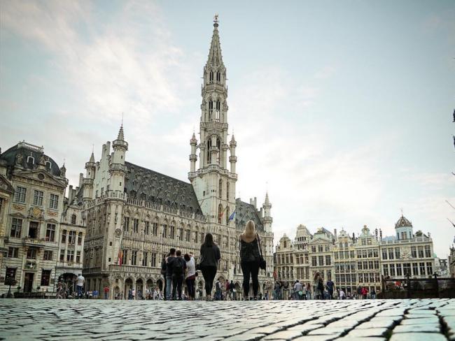 Bélgica prohibirá la publicidad de juego online en TV, la utilización de famosos y trabaja en la restricción de depósitos y bonos