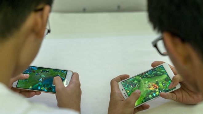 El gigante de los vídeojuegos Tencent habilitará los sistemas de verificación para limitar el juego a menores