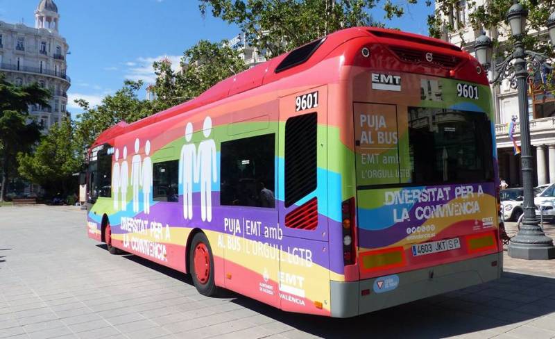 El Ayuntamiento de Valencia prohibirá en autobuses la publicidad "que incite al juego en cualquiera de sus facetas (apuestas deportivas, casas de juego, etc)"... ¿incluirá también a la ONCE y LAE?