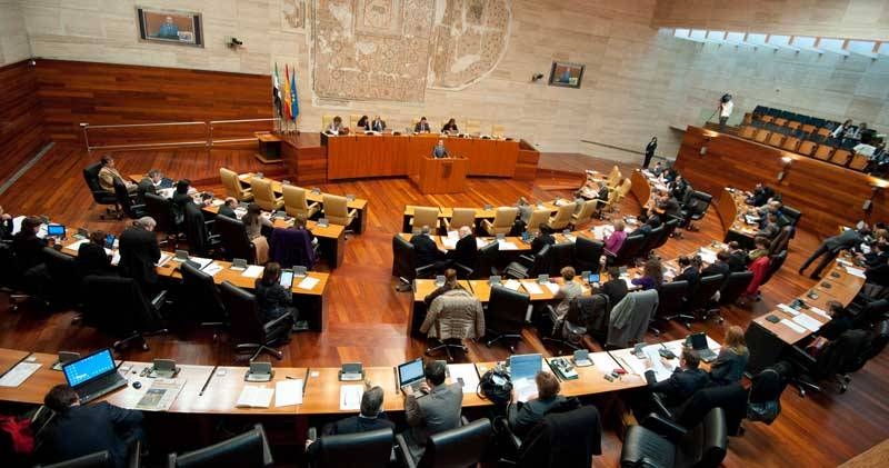 Extremadura convalida el decreto ley de Juego sin carácter retroactivo y el PP pide salvar la inseguridad jurídica que podría afectar a la ONCE