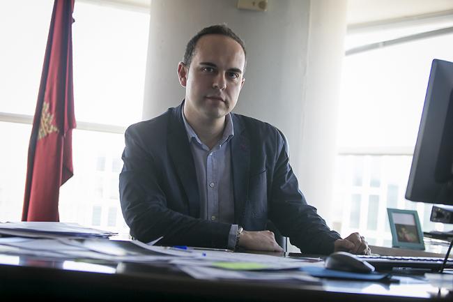 El Ayuntamiento de Madrid niega problemas de menores, quiere establecer distancias entre locales y cuestiona la proliferación