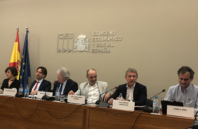 LANDALUCE: “No somos de prohibir, somos de regular"