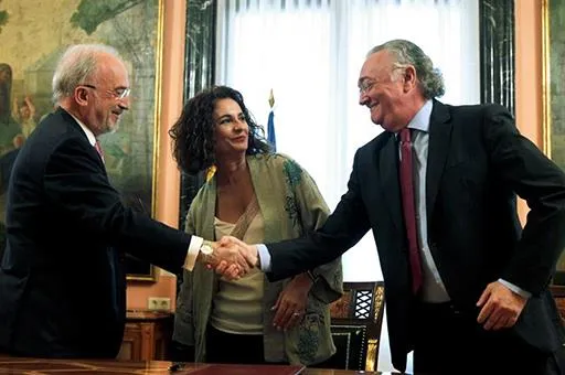 EL TURBO DE LOS PATROCINIOS DE SELAE... La ministra de Hacienda preside la firma del patrocinio del XVI Congreso de la Asociación de Academias de la Lengua Española