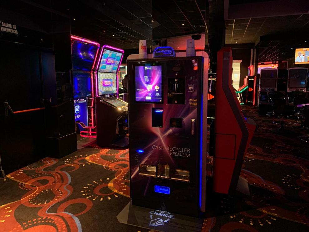 Así luce el Cash Recycler Premium de GeWeTe en el nuevo y espectacular Pause&Play en Sevilla (FOTOS)