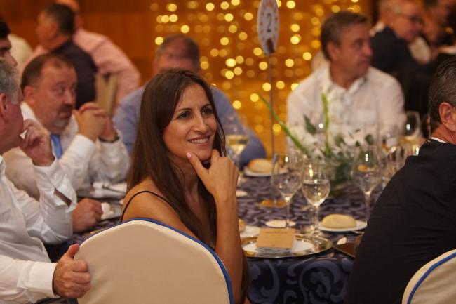 SEGUNDA Galería de la cena PATROCINADA por Merkur DOSNIHA