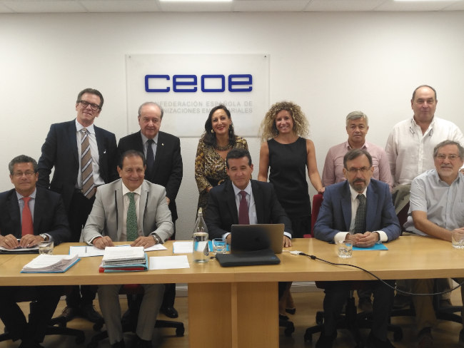 CEJ pide unidad sectorial bajo la cobertura de la CEOE 

