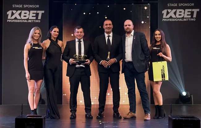 VÍDEO: GRAN TRIUNFO de Optima en los SBC Awards... FELICIDADES JACOB!!