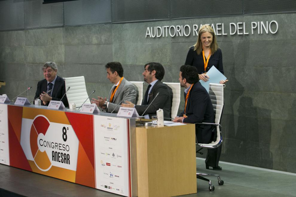 Integrantes del "Panel de stakeholders: Una visión externa y necesaria de nuestra Industria"
