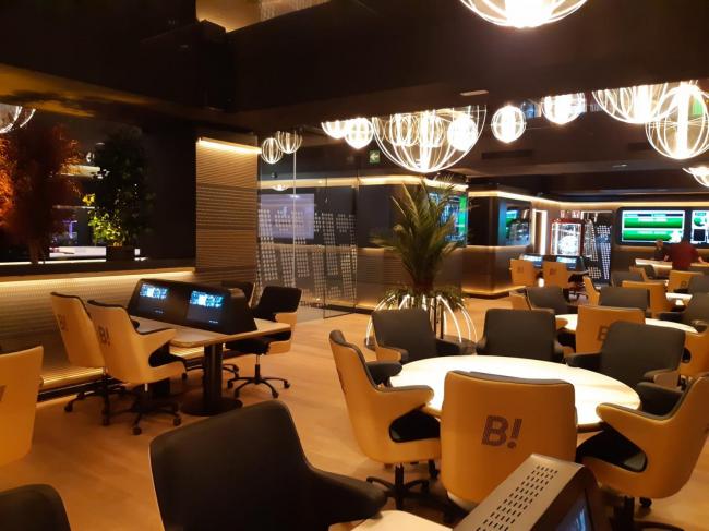 MRG suministra el exquisito mobiliario en la renovación de los Bingos del Grupo Orenes (FOTOS)