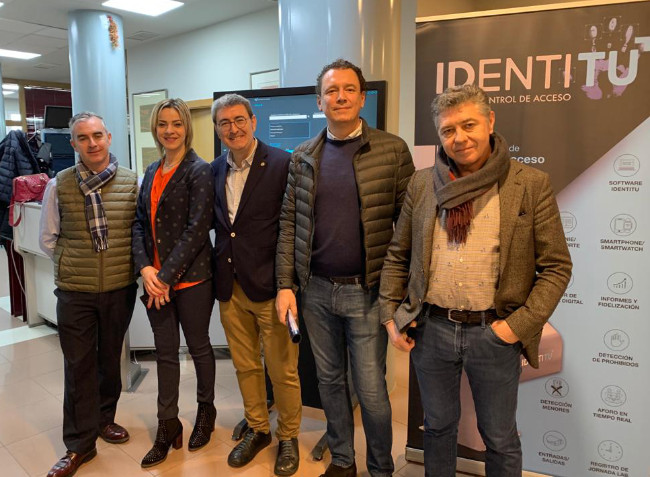 ARAGÓN acoge la presentación de IDENTITU de Gistra... que continuará expuesto ante el interés suscitado

