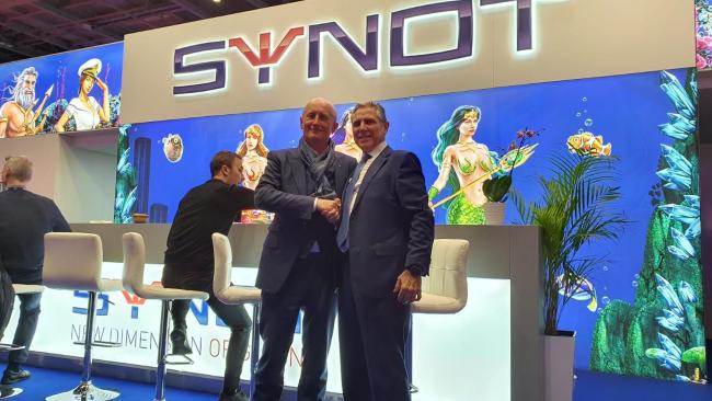 Acuerdo de distribución entre SYNOT e INNOMATIC